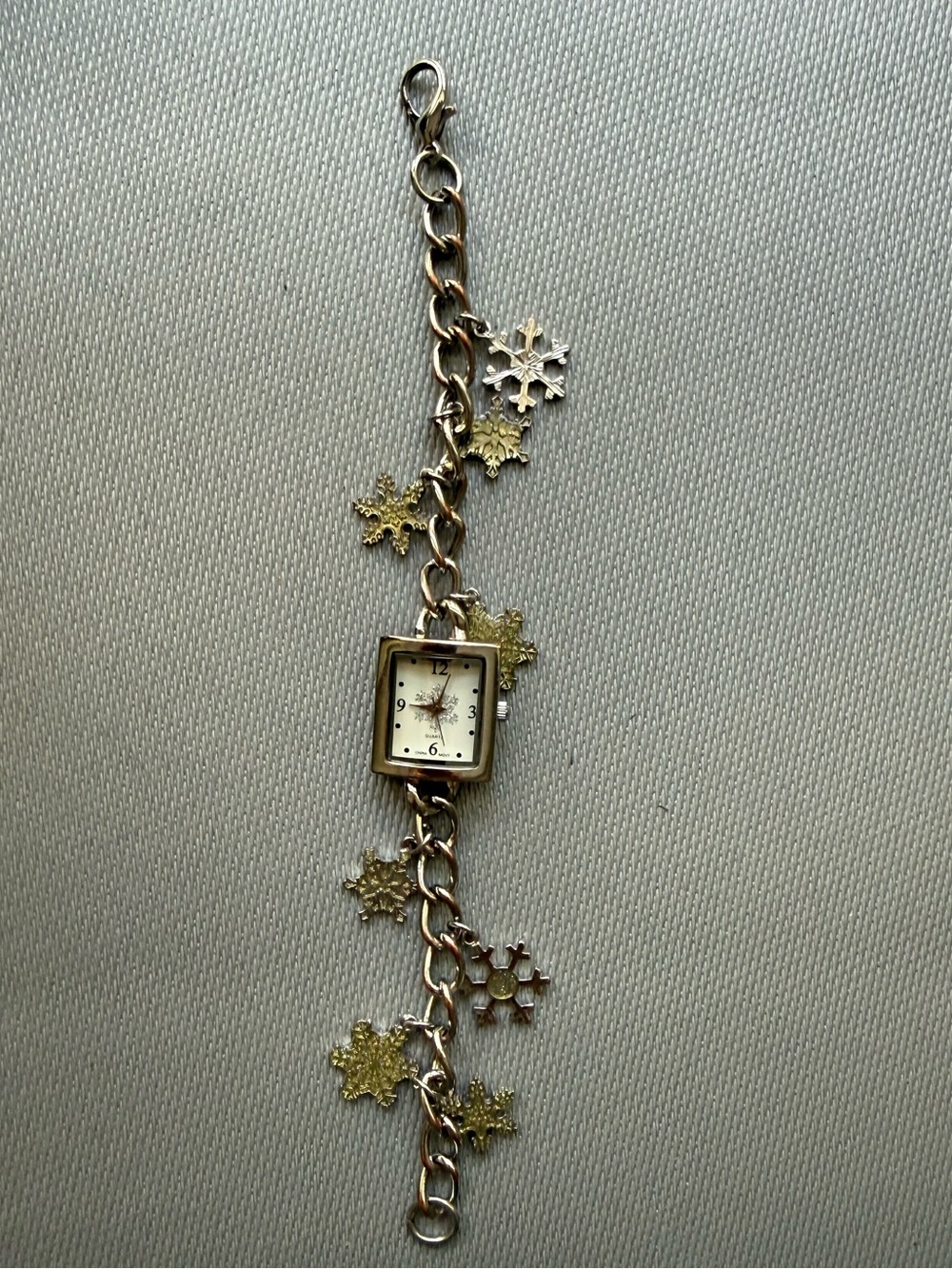 Silver Tone Snowflake Charm Bracelet winter Watch